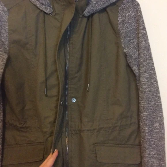Utility Jacket - Picture 3 of 4